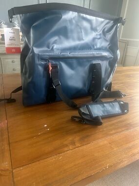 Wren Navy Waterproof Duffel with Detachable Padded Strap